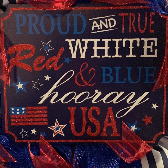 Patriotic wreath - Picture 2 of 3